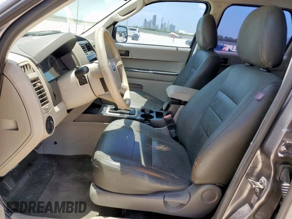 2009 Ford Escape XLS with VIN 1FMCU02739KC12318, listed as a Copart auction lot 61251485 with 179,335 mi miles and Salvage title. Bid and sale history available at DreamBid. Image 7.