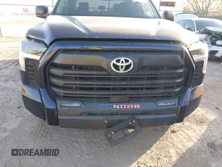 2022 Toyota Tundra 2WD SR5 with VIN 5TFLA5AB1NX001969, listed as a IAAI auction lot 41792254 with 76,862 mi miles. Bid and sale history available at carsss.com. Image 6.