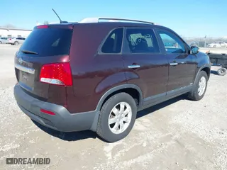2012 Kia Sorento LX with VIN 5XYKTDA62CG272669, listed as a IAAI auction lot 41825371 with 159,937 mi miles. Bid and sale history available at carsss.com. Image 4.