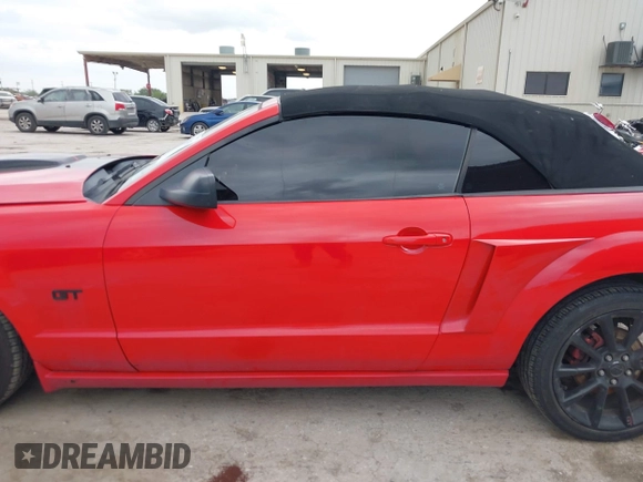 2007 Ford Mustang GT Deluxe с VIN 1ZVHT85H175237646, выставлен на аукционе IAAI как лот 42105476 с пробегом 179 433 миль миль и . История ставок и продаж доступна на DreamBid. Изображение 15.