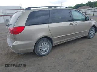 2006 Toyota Sienna CE z VIN 5TDZA23C16S491786, wystawiony jako IAAI lot #42510325 z przebiegiem 318 053 mil mil oraz . Historia ofert i sprzedaży dostępna na DreamBid. Obrazek 4.