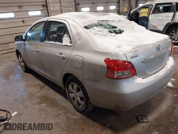 2007 Toyota Yaris with VIN JTDBT923271055260, listed as a IAAI auction lot 41600494 with 70,411 mi miles. Bid and sale history available at carsss.com. Image 3.