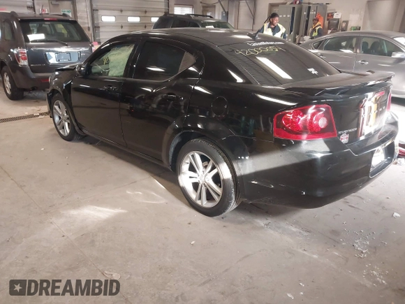 2014 Dodge Avenger SXT z VIN 1C3CDZCB3EN156146, wystawiony jako IAAI lot #42000054 z przebiegiem 149 166 mil mil oraz . Historia ofert i sprzedaży dostępna na DreamBid. Obrazek 3.