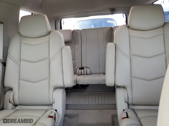 2018 Cadillac Escalade Luxury with VIN 1GYS4BKJ3JR357954, listed as a Copart auction lot 67300682 with 34,598 mi miles. Bid and sale history available at carsss.com. Image 10.
