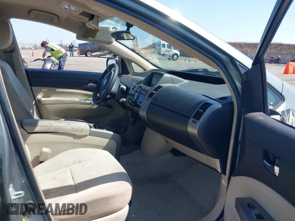 2004 Toyota Prius z VIN JTDKB20U440028214, wystawiony jako IAAI lot #42496772 z przebiegiem 218 863 mil mil oraz . Historia ofert i sprzedaży dostępna na DreamBid. Obrazek 5.
