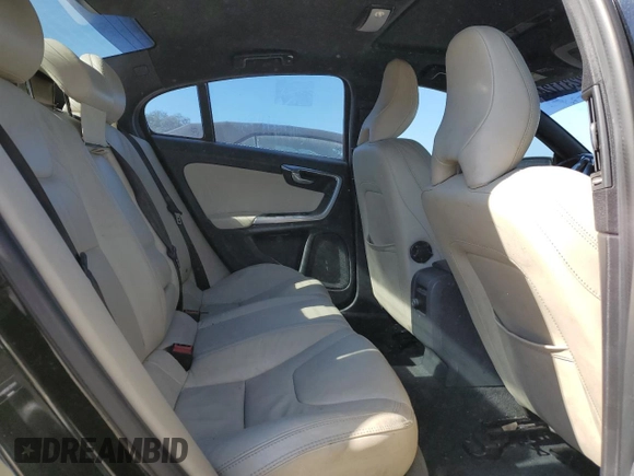 2015 Volvo S60 T5 Drive-E Platinum with VIN YV140MFD6F2301849, listed as a Copart auction lot 82231124 with Not Provided miles and Clean Title. Bid and sale history available at carsss.com. Image 10.