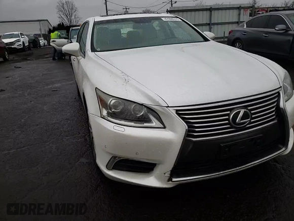 2016 Lexus LS 460 with VIN JTHCL5EF5G5026085, listed as a Copart auction lot 47098375 with 149,339 mi miles and Salvage title. Bid and sale history available at DreamBid. Image 10.