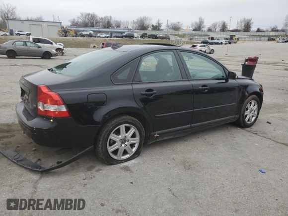 2006 Volvo S40 2.4L with VIN YV1MS382662173239, listed as a Copart auction lot 86269214 with 98,921 mi miles and Salvage Title. Bid and sale history available at carsss.com. Image 3.