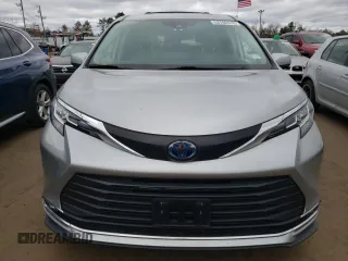 2021 Toyota Sienna XLE с VIN 5TDJSKFCXMS029634, выставлен на аукционе Copart как лот 53106515 с пробегом 43 962 миль миль и Списание • Salvage title. История ставок и продаж доступна на DreamBid. Изображение 5.