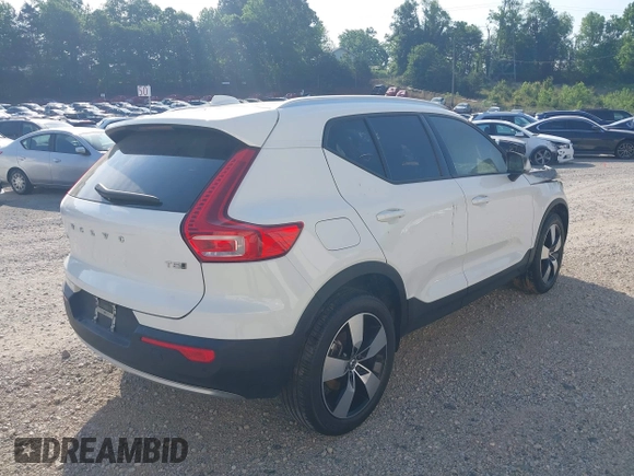 2020 Volvo XC40 Momentum with VIN YV4162UK1L2262562, listed as a IAAI auction lot 41437307 with Not Provided miles and . Bid and sale history available at DreamBid. Image 4.