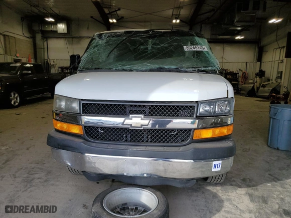 2012 Chevrolet Express Passenger 1LT with VIN 1GAZG1FG0C1187597, listed as a Copart auction lot 89245145 with 139,794 mi miles and Clean Title. Bid and sale history available at carsss.com. Image 5.