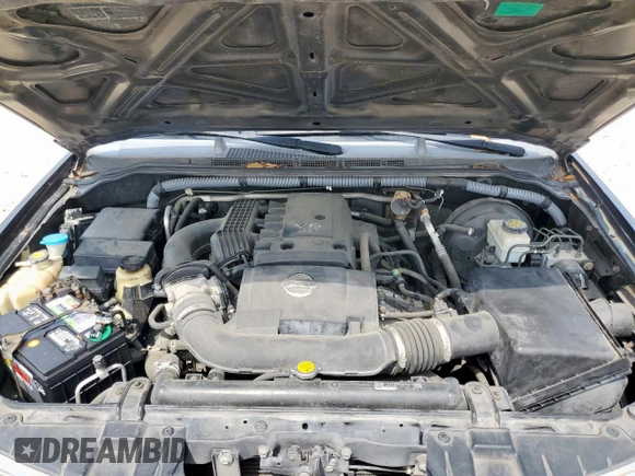2006 Nissan Pathfinder SE z VIN 5N1AR18U96C680796, wystawiony jako Copart lot #57795685 z przebiegiem 125 977 mil mil oraz Czysty tytuł • Clean title. Historia ofert i sprzedaży dostępna na DreamBid. Obrazek 12.