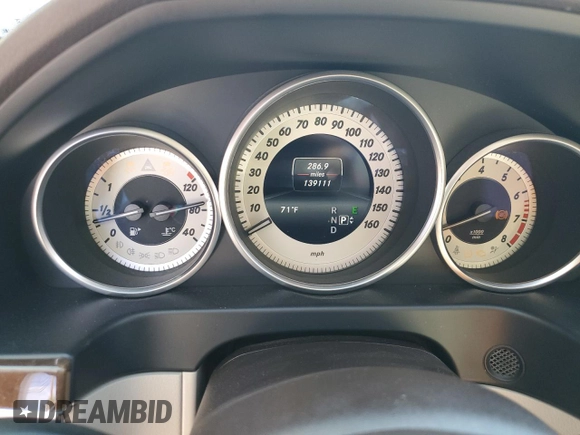 2015 Mercedes-Benz E 350 Luxury with VIN WDDHF8JB1FB136821, listed as a Copart auction lot 56657565 with 139,111 mi miles and Clean Title. Bid and sale history available at DreamBid. Image 9.