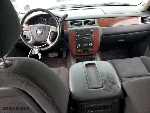 2013 Chevrolet Suburban LS with VIN 1GNSCHE02DR304642, listed as a Copart auction lot 43291035 with 0 mi miles and Salvage Title. Bid and sale history available at carsss.com. Image 8.