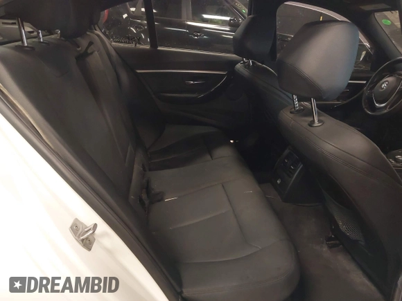 2018 BMW 3 Series 330i xDrive with VIN WBA8D9G56JNU72833, listed as a IAAI auction lot 41287671 with 93,529 mi miles. Bid and sale history available at carsss.com. Image 8.