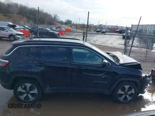 2020 Jeep Compass Latitude with VIN 3C4NJDBB1LT112676, listed as a IAAI auction lot 41651583 with 73,528 mi miles. Bid and sale history available at carsss.com. Image 13.