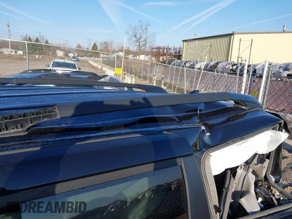 2018 Toyota Sienna XLE with VIN 5TDDZ3DC9JS207367, listed as a IAAI auction lot 41877615 with 104,500 mi miles. Bid and sale history available at carsss.com. Image 19.