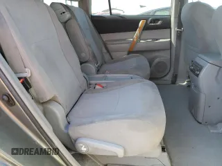 2008 Toyota Highlander z VIN JTEEW41A082015077, wystawiony jako Copart lot #56251945 z przebiegiem 228 715 mil mil oraz Szkoda całkowita • Salvage title. Historia ofert i sprzedaży dostępna na DreamBid. Obrazek 11.