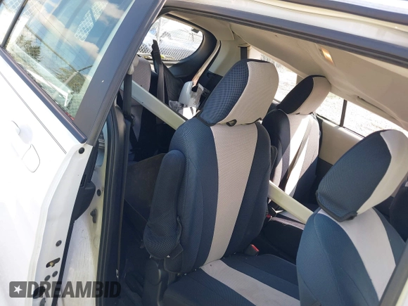 2013 Mazda 5 Touring with VIN JM1CW2CLXD0151396, listed as a IAAI auction lot 40479013 with 118,314 mi miles and . Bid and sale history available at DreamBid. Image 8.