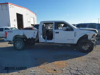 2017 Ford Super Duty F-250 SRW Lariat with VIN 1FT7W2BT3HEF21695, listed as a IAAI auction lot 41321439 with 136,063 mi miles. Bid and sale history available at carsss.com. Image 13.