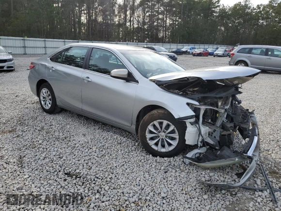 2015 Toyota Camry XLE with VIN 4T1BF1FK5FU911346, listed as a Copart auction lot 43369185 with 67,404 mi miles and Salvage Title. Bid and sale history available at DreamBid. Image 4.