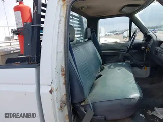 1993 Ford F-250 HD with VIN 1FTHF25HXPLB13295, listed as a IAAI auction lot 41697706 with 38,414 mi miles. Bid and sale history available at carsss.com. Image 8.