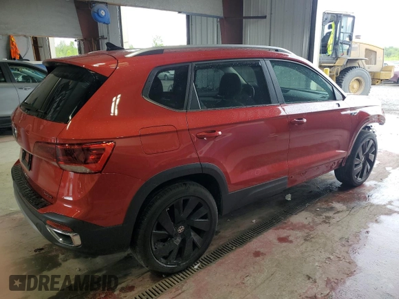 2024 Volkswagen Taos SE z VIN 3VVVX7B25RM059047, wystawiony jako Copart lot #58394335 z przebiegiem 8 651 mil mil oraz Szkoda całkowita • Salvage title. Historia ofert i sprzedaży dostępna na DreamBid. Obrazek 3.