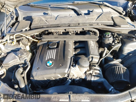2011 BMW 3 Series 328i with VIN WBAPH5C52BA441411, listed as a IAAI auction lot 41414635 with 171,148 mi miles and . Bid and sale history available at carsss.com. Image 10.
