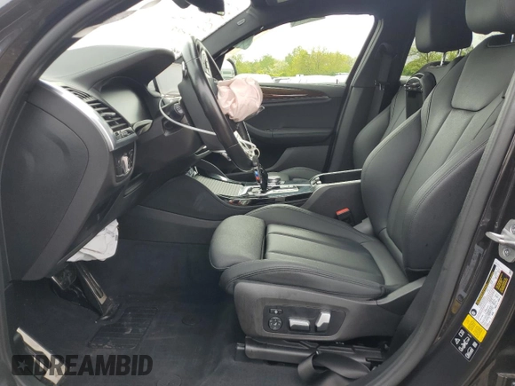 2021 BMW X4 M40i z VIN 5UX2V5C0XM9F04867, wystawiony jako Copart lot #57890555 z przebiegiem 40 563 mil mil oraz Szkoda całkowita • Salvage title. Historia ofert i sprzedaży dostępna na DreamBid. Obrazek 7.