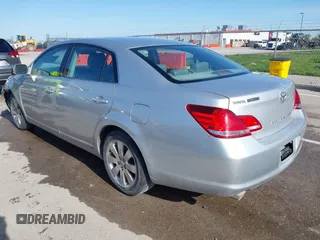2006 Toyota Avalon XL with VIN 4T1BK36B36U153708, listed as a IAAI auction lot 42049995 with 205,803 mi miles. Bid and sale history available at carsss.com. Image 3.