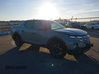 2023 Hyundai Santa Cruz SE z VIN 5NTJA4AE5PH076749, wystawiony jako IAAI lot #41279079 z przebiegiem 23 530 mil mil oraz . Historia ofert i sprzedaży dostępna na DreamBid. Obrazek 1.