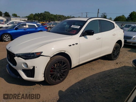 2021 Maserati Levante GT with VIN ZN661XUA9MX372242, listed as a Copart auction lot 69440164 with 33,783 mi miles and Salvage Title. Bid and sale history available at carsss.com. Image 1.