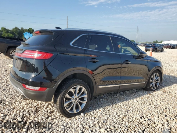2017 Lincoln MKC Select with VIN 5LMCJ2C93HUL28235, listed as a Copart auction lot 56643915 with 71,837 mi miles and Salvage title. Bid and sale history available at DreamBid. Image 3.
