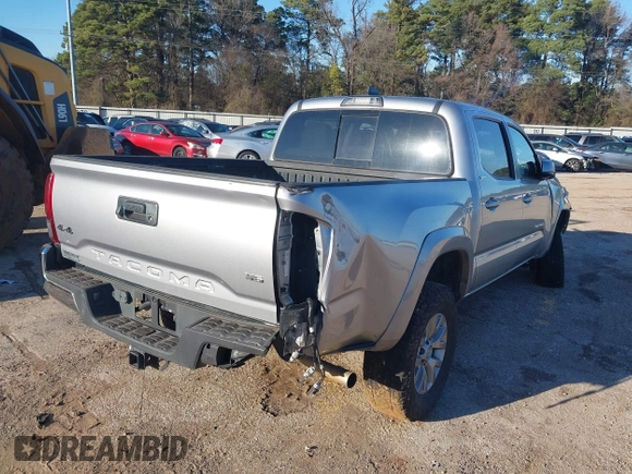 2018 Toyota Tacoma SR with VIN 5TFCZ5AN6JX130397, listed as a IAAI auction lot 39790739 with 115,445 mi miles. Bid and sale history available at carsss.com. Image 4.