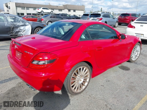 2008 Mercedes-Benz SLK 55 AMG with VIN WDBWK73F08F179225, listed as a IAAI auction lot 41423046 with 104,329 mi miles and . Bid and sale history available at DreamBid. Image 4.