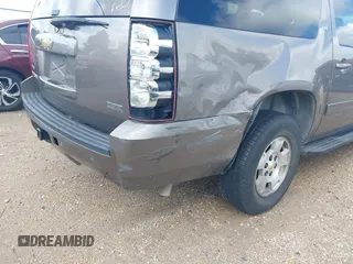 2011 Chevrolet Suburban LT with VIN 1GNSKJE37BR337895, listed as a IAAI auction lot 42171238 with 228,327 mi miles and . Bid and sale history available at DreamBid. Image 6.