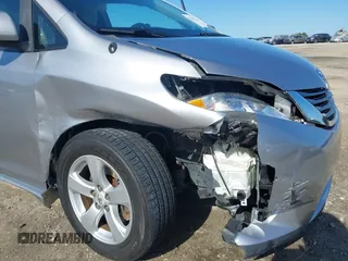 2012 Toyota Sienna LE AAS с VIN 5TDKK3DC5CS207090, выставлен на аукционе IAAI как лот 42100711 с пробегом 139 638 миль миль и . История ставок и продаж доступна на DreamBid. Изображение 6.