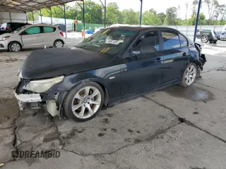 2008 BMW 5 Series 535i z VIN WBANW13548CZ77733, wystawiony jako Copart lot #56861005 z przebiegiem 207 196 mil mil oraz Szkoda całkowita • Salvage title. Historia ofert i sprzedaży dostępna na DreamBid. Obrazek 1.