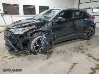 2020 Toyota C-HR LE with VIN JTNKHMBX8L1089779, listed as a Copart auction lot 45429375 with NaN miles and Salvage Title. Bid and sale history available at carsss.com. Image 1.