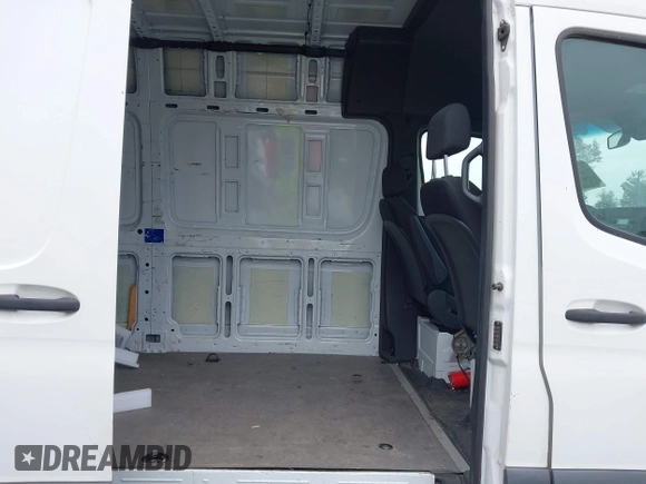 2021 Mercedes-Benz Sprinter Cargo with VIN W1W40CHY4MT054679, listed as a IAAI auction lot 42078941 with 148,214 mi miles. Bid and sale history available at carsss.com. Image 8.