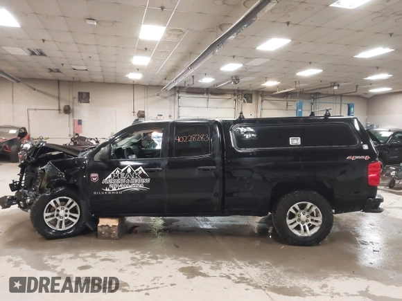2017 Chevrolet Silverado 1500 Custom with VIN 1GCVKPEC2HZ331214, listed as a IAAI auction lot 40228283 with 132,407 mi miles. Bid and sale history available at carsss.com. Image 14.
