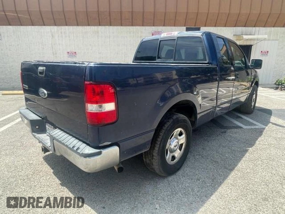 2004 Ford F-150 STX with VIN 1FTRX12W24NA68500, listed as a Copart auction lot 62477115 with 110,239 mi miles and Clean title. Bid and sale history available at DreamBid. Image 4.
