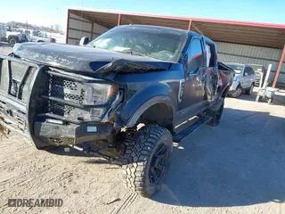 2017 Ford Super Duty F-250 SRW Lariat with VIN 1FT7W2BT8HED31729, listed as a IAAI auction lot 41396178 with 128,564 mi miles. Bid and sale history available at carsss.com. Image 16.