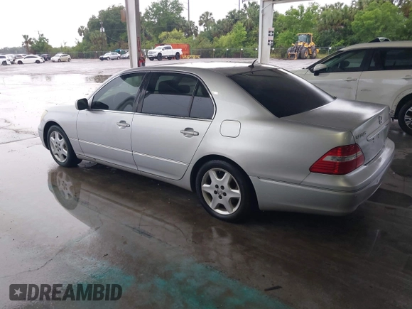 2004 Lexus LS 430 with VIN JTHBN36FX40133277, listed as a IAAI auction lot 42191211 with 313,425 mi miles and . Bid and sale history available at DreamBid. Image 3.