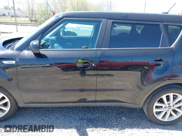 2018 Kia Soul + with VIN KNDJP3A5XJ7506584, listed as a IAAI auction lot 42048328 with 114,245 mi miles and . Bid and sale history available at DreamBid. Image 14.