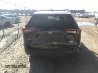 2021 Toyota RAV4 XLE with VIN 2T3W1RFV7MW114464, listed as a IAAI auction lot 40961039 with 41,922 mi miles. Bid and sale history available at carsss.com. Image 16.