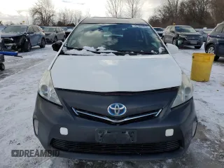2014 Toyota Prius Two with VIN JTDZN3EU3E3300658, listed as a Copart auction lot 42302035 with 656,066 mi miles and Clean Title. Bid and sale history available at DreamBid. Image 5.