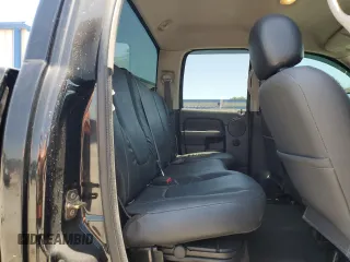 2003 Dodge 1500 ST z VIN 1D7HU18D43S283649, wystawiony jako Copart lot #57036365 z przebiegiem 148 598 mil mil oraz Szkoda całkowita • Salvage title. Historia ofert i sprzedaży dostępna na DreamBid. Obrazek 10.