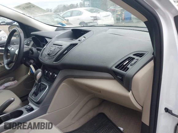 2013 Ford Escape SE with VIN 1FMCU0GX5DUA73931, listed as a IAAI auction lot 42080361 with 152,416 mi miles and . Bid and sale history available at DreamBid. Image 5.
