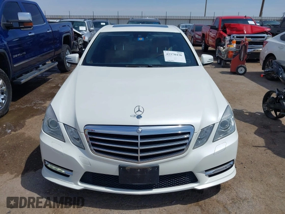 2013 Mercedes-Benz E 350 Luxury z VIN WDDHF5KB3DA737096, wystawiony jako IAAI lot #42378436 z przebiegiem 108 392 mil mil oraz . Historia ofert i sprzedaży dostępna na DreamBid. Obrazek 12.